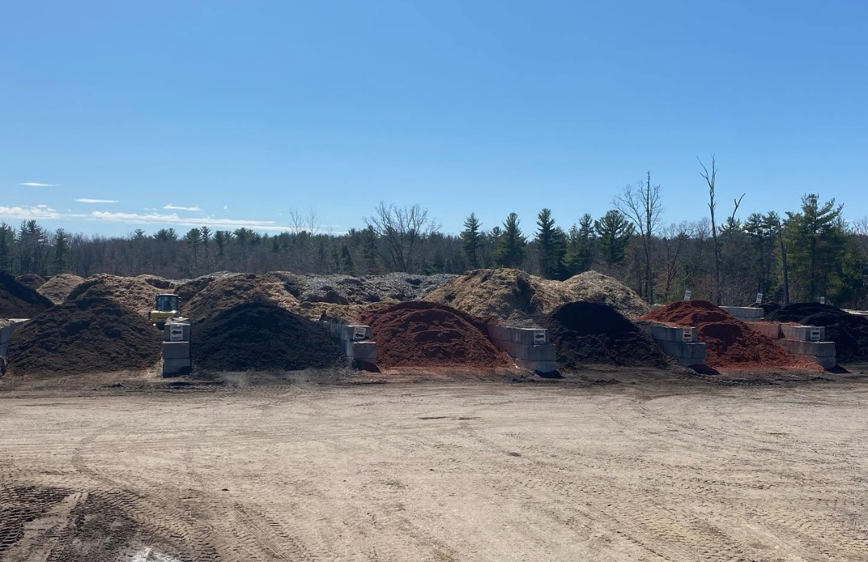 T.J. Bark Mulch grounds